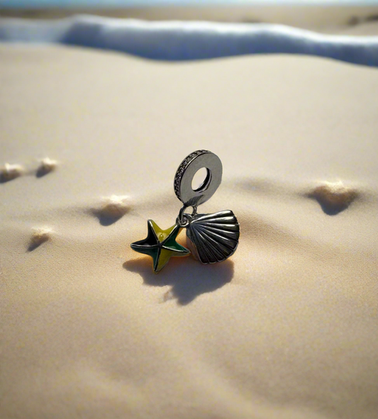 Star & Shell Island Charm
